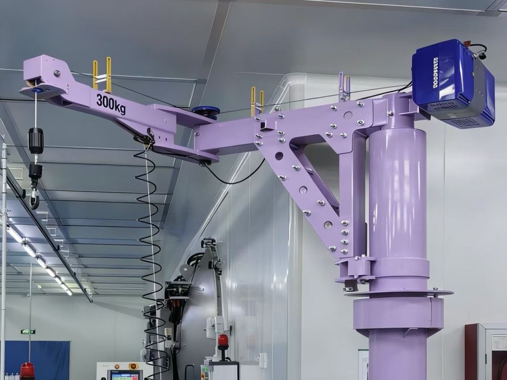 Ruibo articulated jib crane serving a clean-room workstation